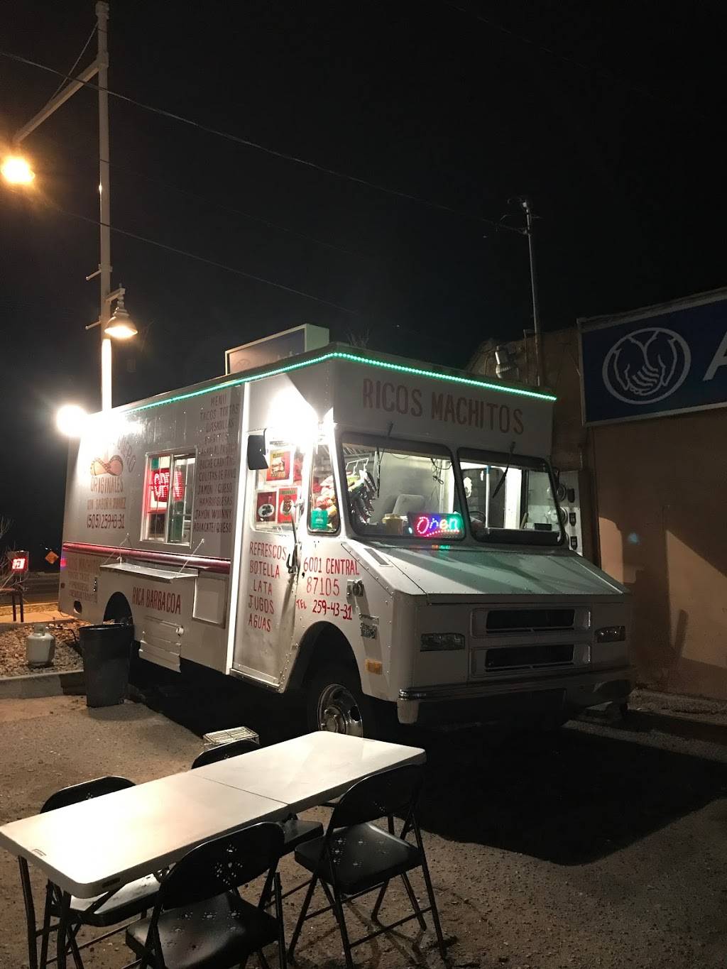 Machitos El Güero | restaurant | 6001 Central Ave NW, Albuquerque, NM 87105, USA | 5052594331 OR +1 505-259-4331