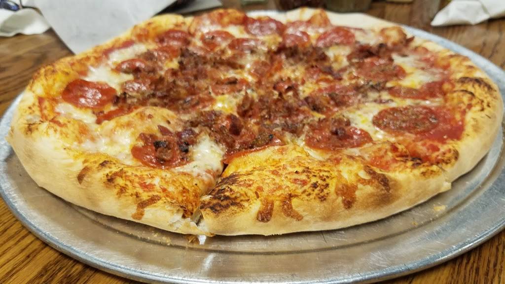 Bella Blak Pizzeria | restaurant | 205 Waverly Plaza, Waverly, TN 37185, USA | 9312969191 OR +1 931-296-9191
