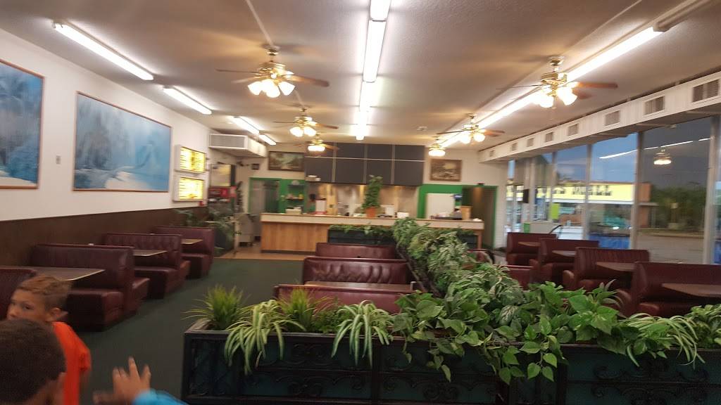 Barrys Grill | restaurant | 3124 N May Ave, Oklahoma City, OK 73112, USA | 4059487878 OR +1 405-948-7878