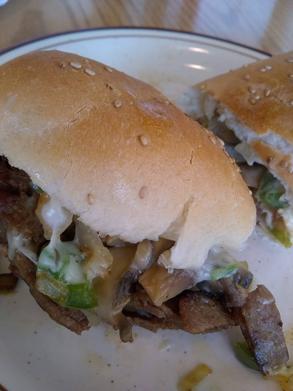 Sams Place | restaurant | 33251 Five Mile Road, Livonia, MI 48154, USA | 7344211012 OR +1 734-421-1012