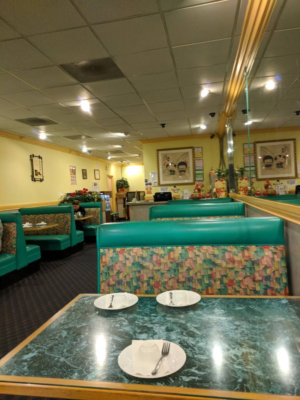 Golden City Chinese Cuisine | restaurant | 17719 W Vanowen St, Reseda, CA 91335, USA | 8183432665 OR +1 818-343-2665