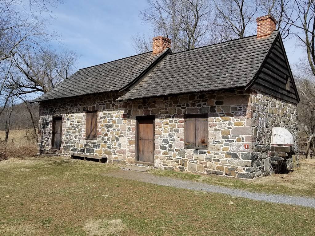 The Tavern Terrace at Historic Richmond Town | restaurant | 3738 Richmond Rd, Staten Island, NY 10306, USA | 7183511611 OR +1 718-351-1611