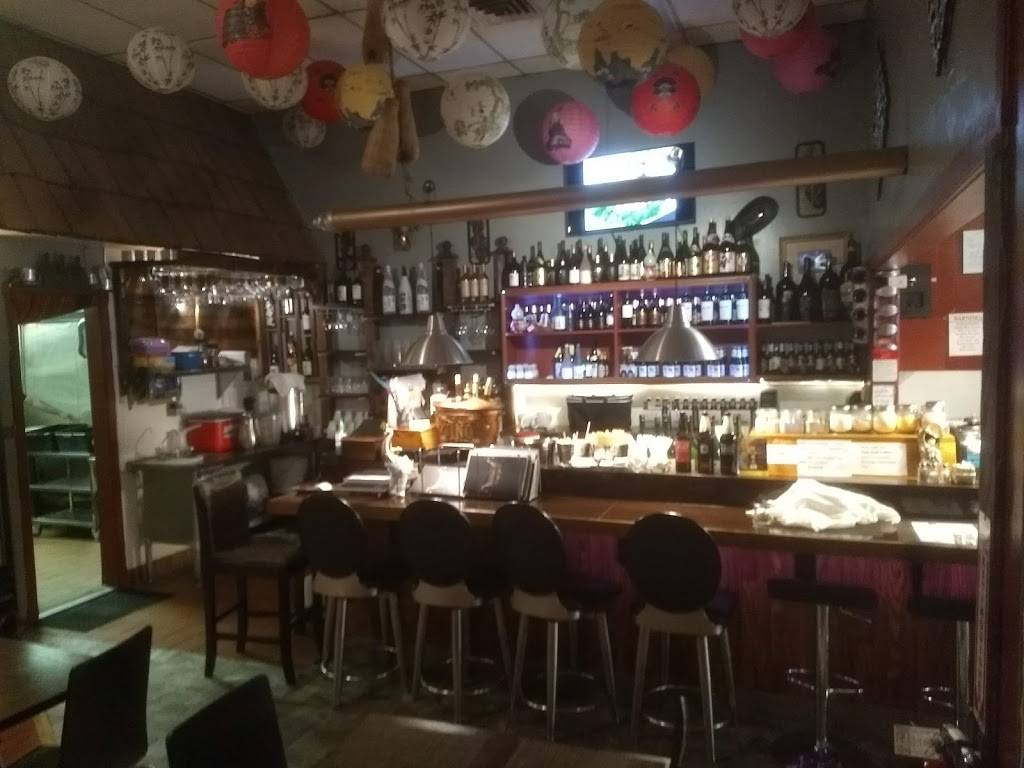 Bangkok Garden Thai Cuisine & Sushi Bar | restaurant | 119 N 1st St, Dixon, CA 95620, USA | 7076933331 OR +1 707-693-3331