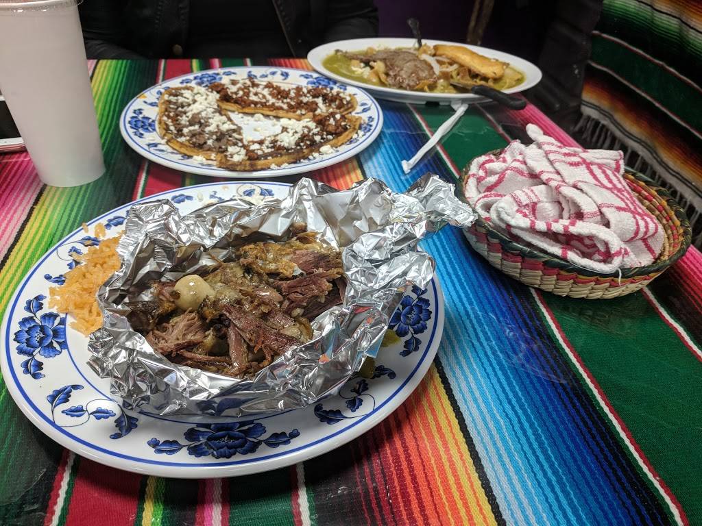 Antojitos Oaxaquenos Y Poblanos | restaurant | 307 Phelan Ave, San Jose, CA 95112, USA | 4084173740 OR +1 408-417-3740