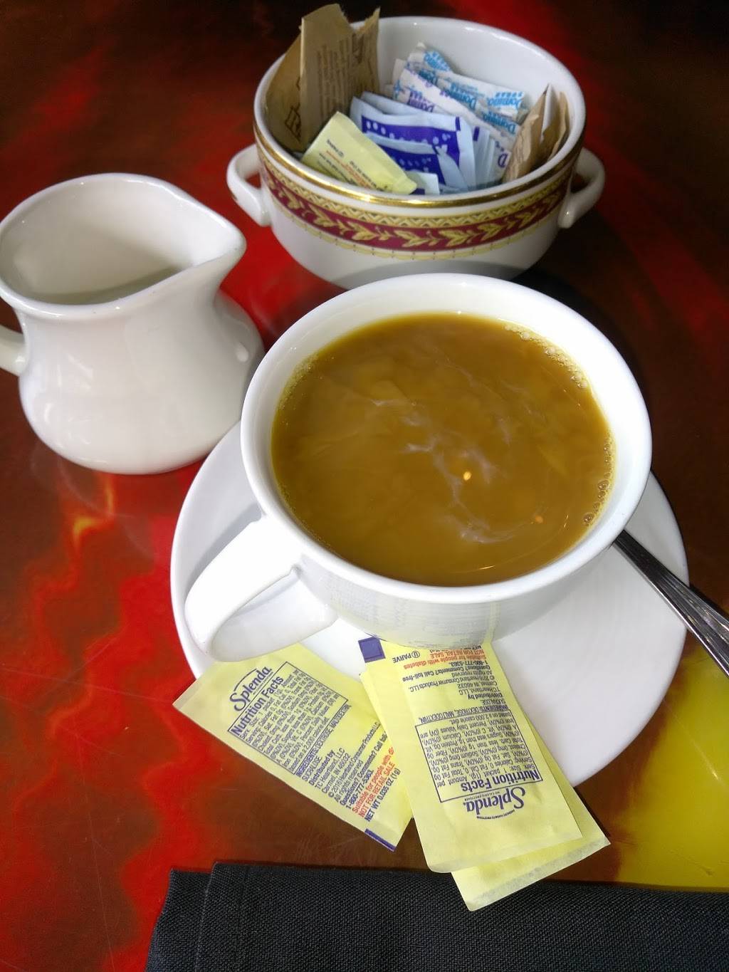 Two Nineteen Restaurant | night club | 219 King St, Alexandria, VA 22314, USA | 7035491141 OR +1 703-549-1141