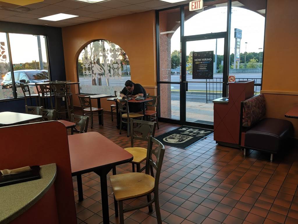 Taco Bell | meal takeaway | 10050 GA-92, Woodstock, GA 30188, USA | 7709246724 OR +1 770-924-6724