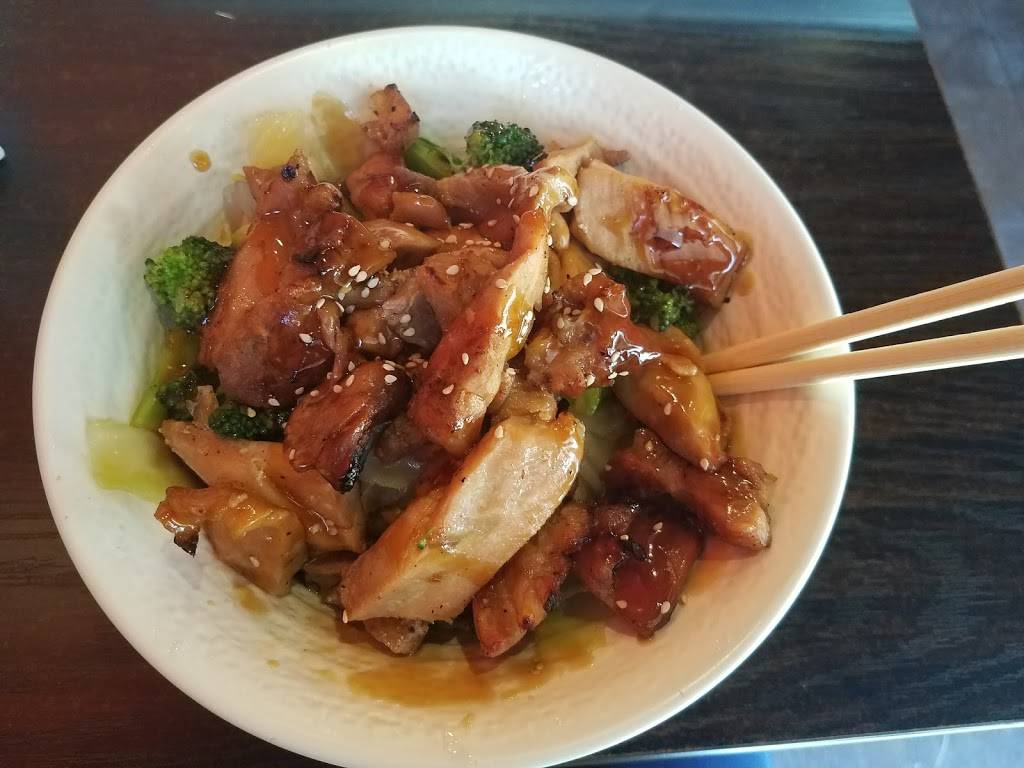 Maki Plus | restaurant | 2071 Statham Blvd, Oxnard, CA 93033, USA | 8052401877 OR +1 805-240-1877