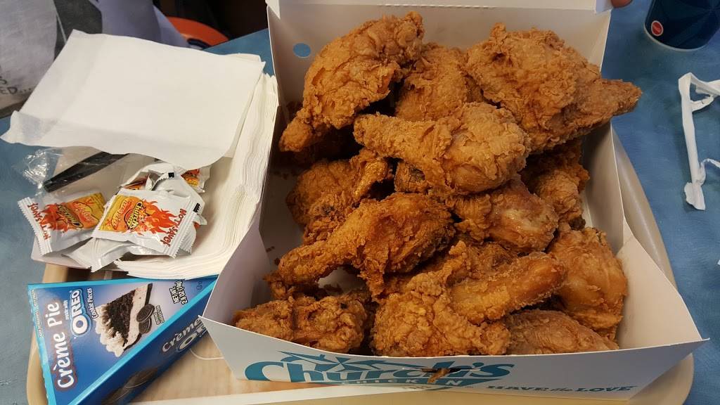 Churchs Chicken | restaurant | 1180 N Hacienda Blvd, La Puente, CA 91744, USA | 6269171553 OR +1 626-917-1553