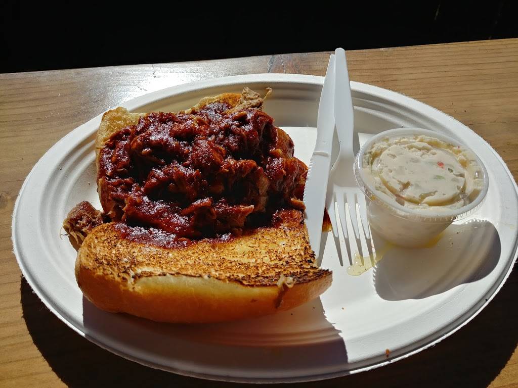 Busters Original Southern BBQ | meal takeaway | 1207 Foothill Blvd, Calistoga, CA 94515, USA | 7079425605 OR +1 707-942-5605