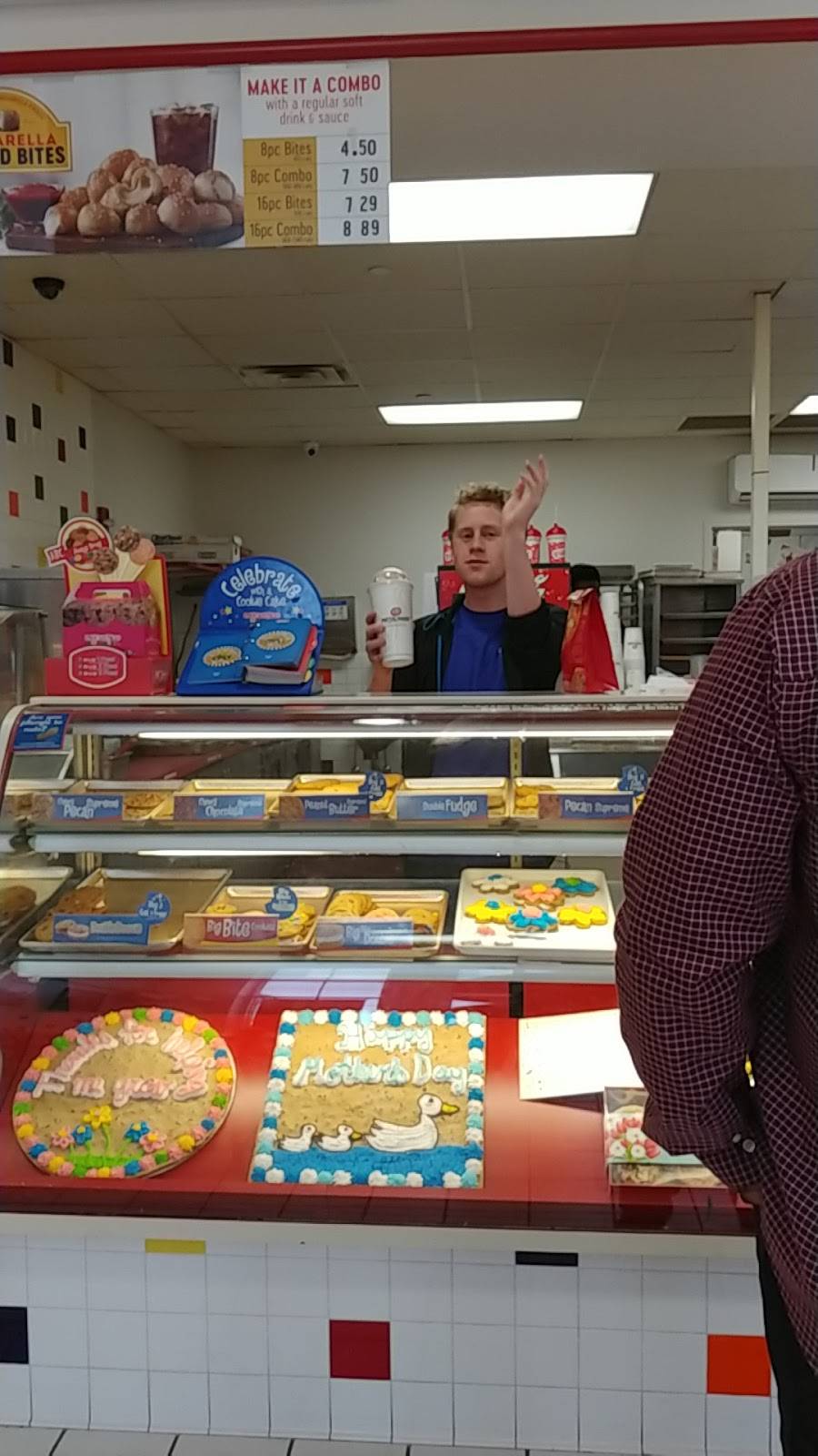 Pretzelmaker | restaurant | 4670 Merchants Park Cir #620, Collierville, TN 38017, USA | 9018501038 OR +1 901-850-1038