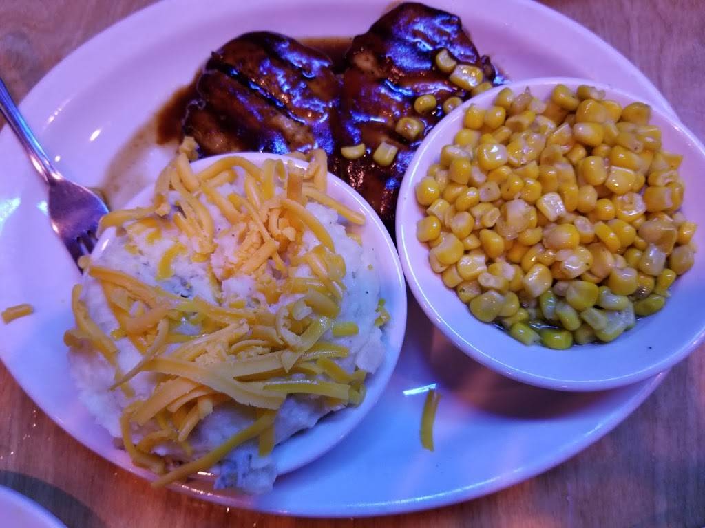 Texas Roadhouse | restaurant | 3065 W Ridge Rd, Rochester, NY 14626, USA | 5854410100 OR +1 585-441-0100