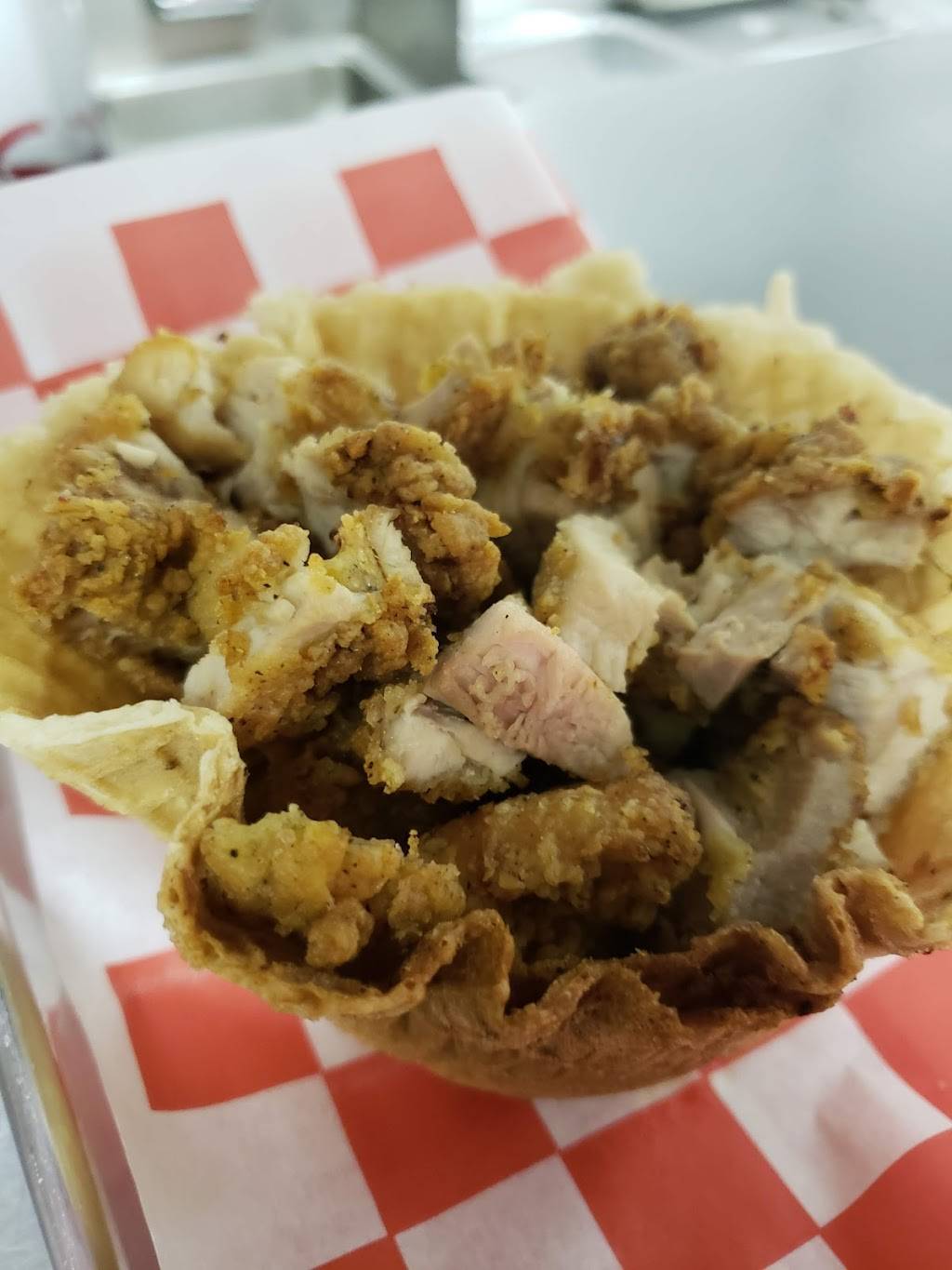 Backyard Barbeque | restaurant | 300 Woodcleft Ave, Freeport, NY 11520, USA | 5167714227 OR +1 516-771-4227