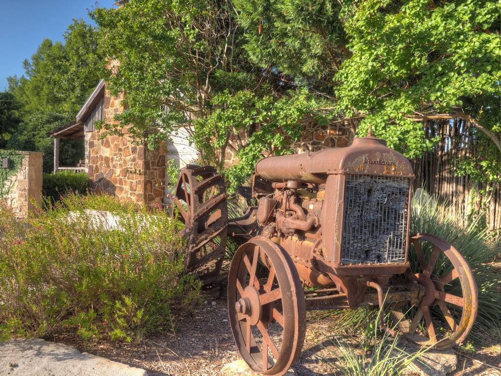 Cotton Gin Village | restaurant | 2805 S State Hwy 16, Fredericksburg, TX 78624, USA | 8309908381 OR +1 830-990-8381