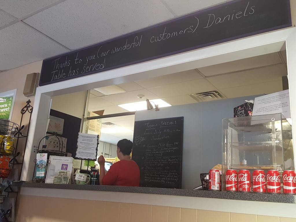 Foodie Café Catering | cafe | 10 Pearl St, Framingham, MA 01702, USA | 5083097349 OR +1 508-309-7349