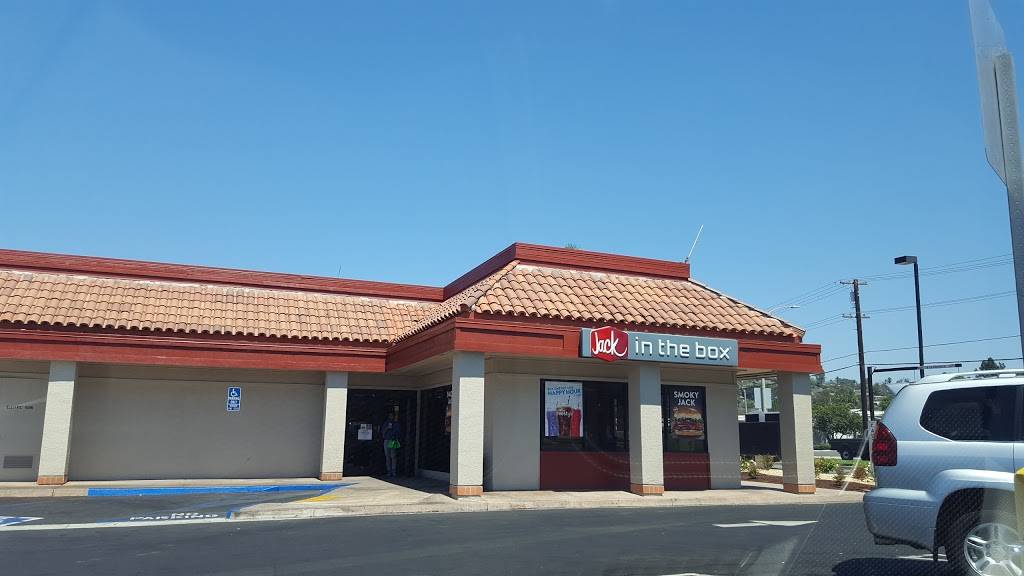 Jack in the Box | restaurant | 740 Sycamore Ave, Vista, CA 92083, USA | 7607274081 OR +1 760-727-4081
