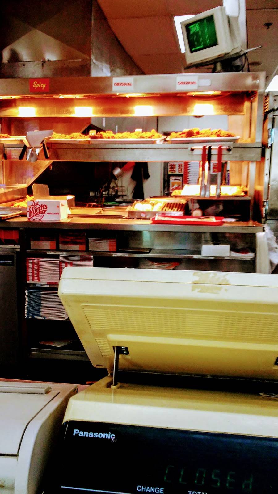 Churchs Chicken | restaurant | 2242 E Broadway Rd, Phoenix, AZ 85040, USA | 6022437412 OR +1 602-243-7412