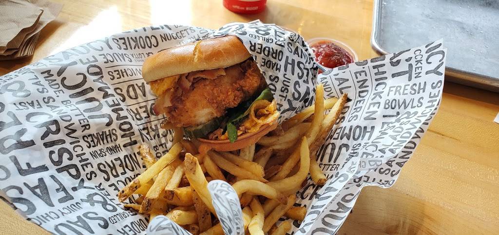 PDQ Restaurant | restaurant | ST. JOHNS TOWN CENTER, 4816 Gate Pkwy, Jacksonville, FL 32246, USA | 9044252352 OR +1 904-425-2352