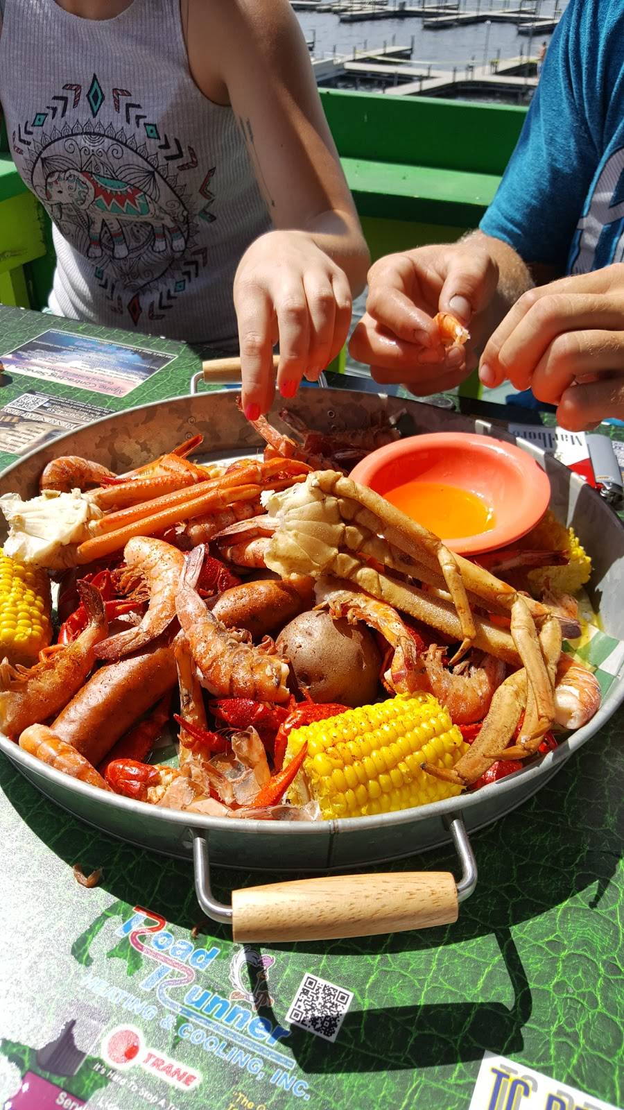 Shady Gators | restaurant | 132 Sweet William Rd, Lake Ozark, MO 65049, USA | 5733656464 OR +1 573-365-6464