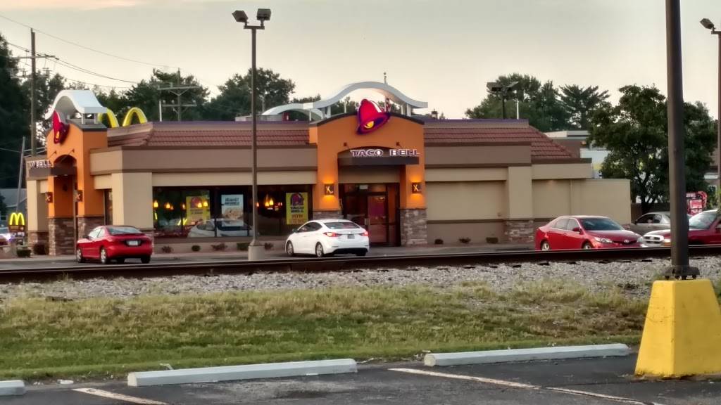 Taco Bell | meal takeaway | 2105 Lafayette Ave, Terre Haute, IN 47805, USA | 8124666875 OR +1 812-466-6875