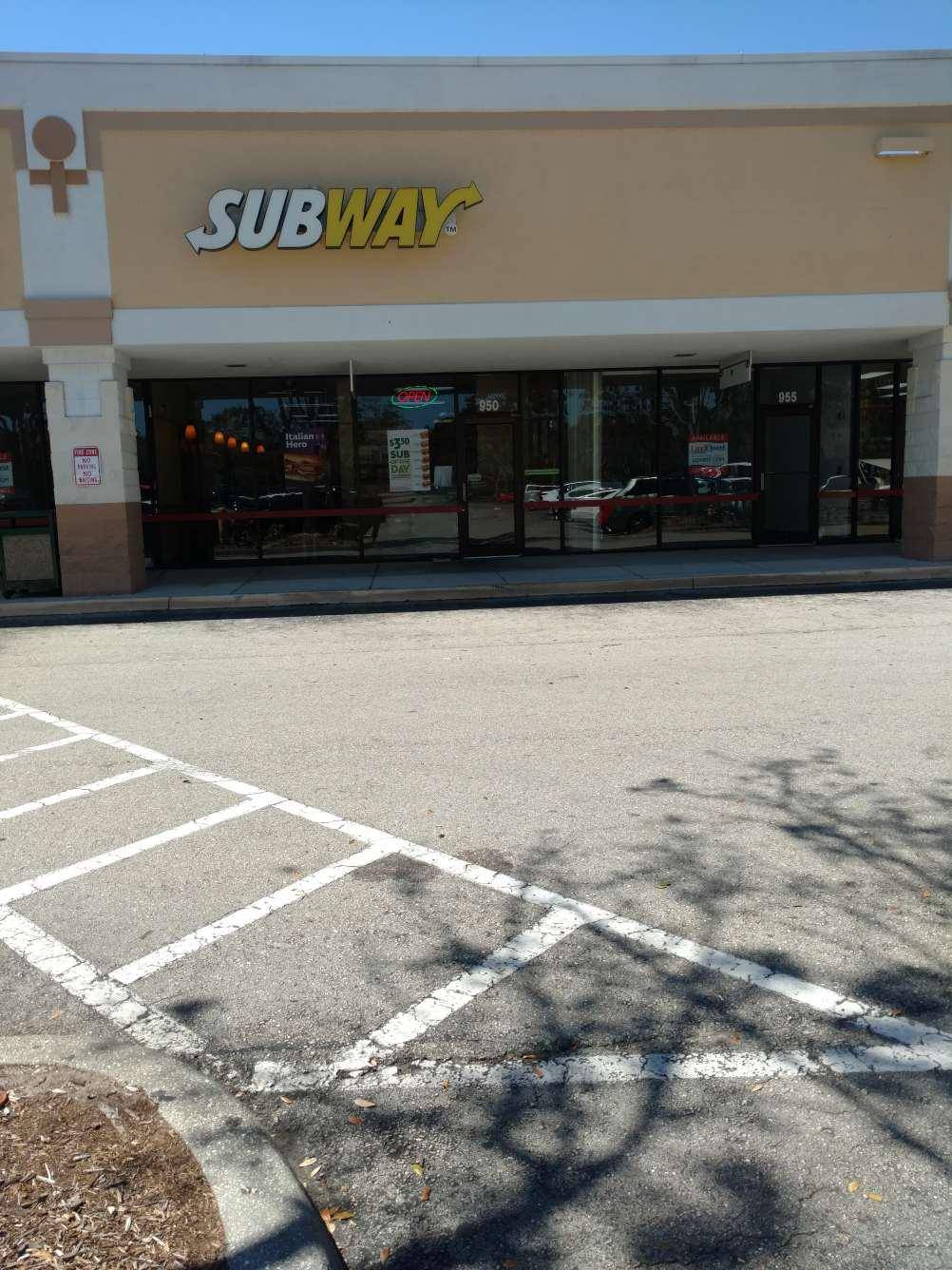 Subway | restaurant | 15201 N Cleveland Ave, North Fort Myers, FL 33903, USA | 2399970084 OR +1 239-997-0084