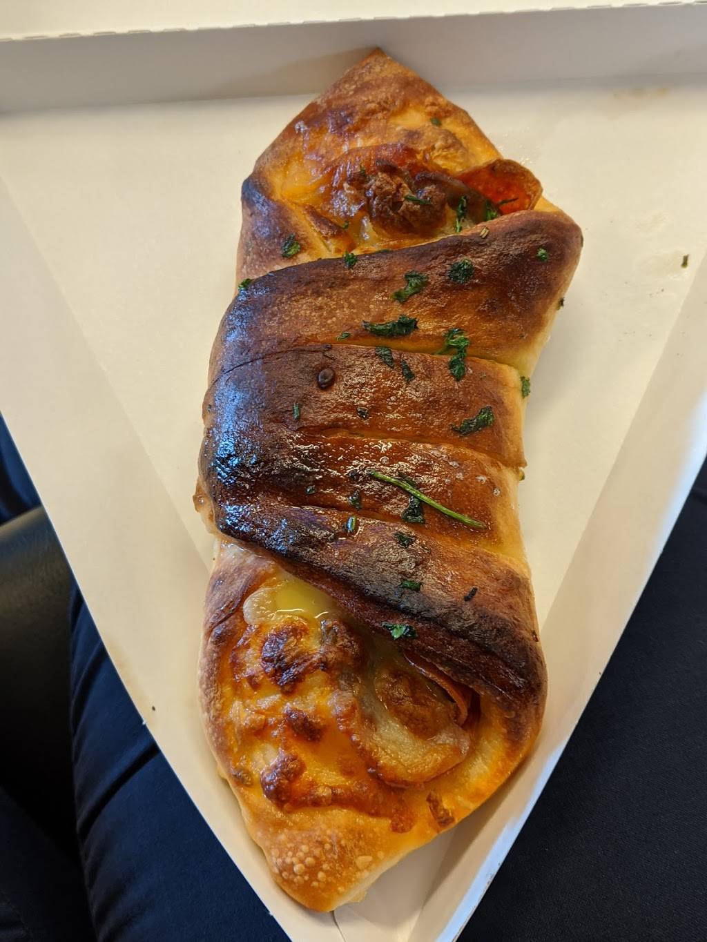 Tony + Bennys | restaurant | LaGuardia Airport, Headhouse Food Hall, Terminal B, Queens, NY 11371, USA | 7185549550 OR +1 718-554-9550