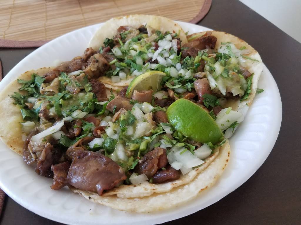 T & H Liquor-Deli Market | restaurant | 1530 W 6th St # 102, Corona, CA 92882, USA | 9517372322 OR +1 951-737-2322