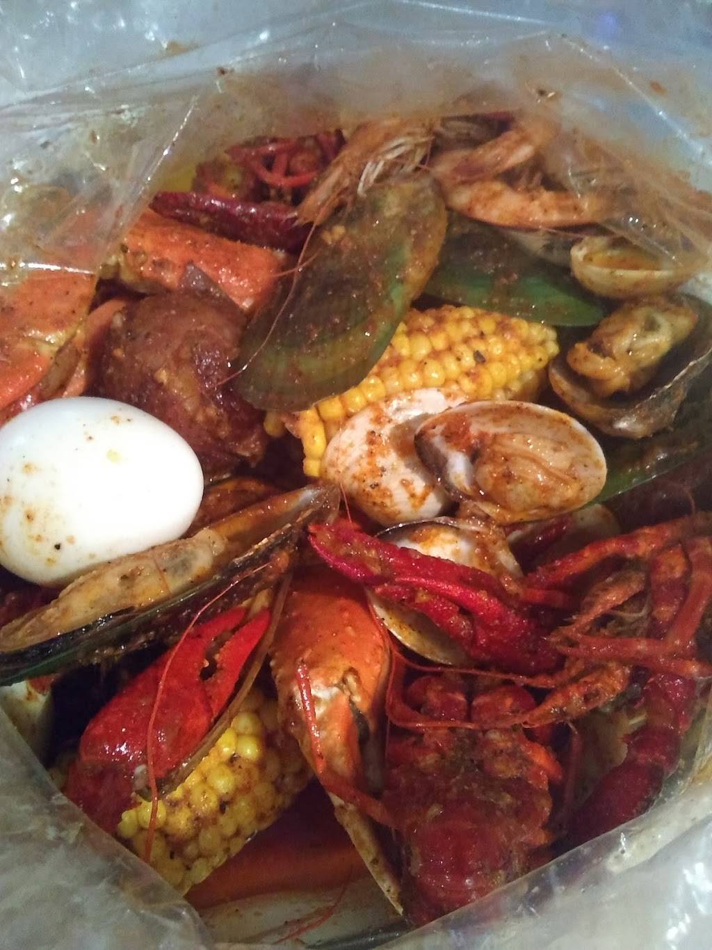 Crafty Crab | restaurant | 704 E Brandon Blvd, Brandon, FL 33511, USA | 8132785111 OR +1 813-278-5111