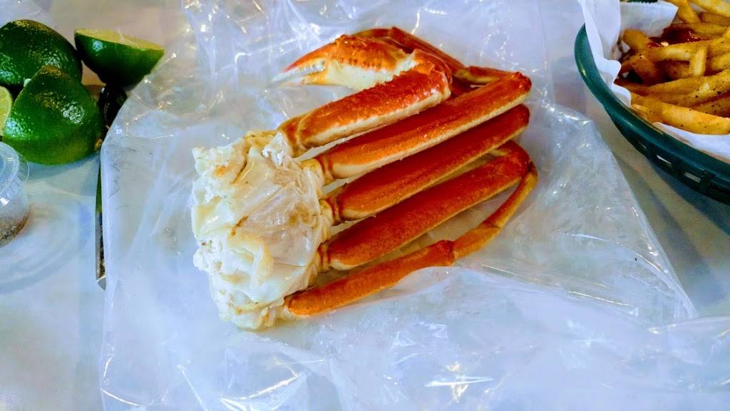 The Boiling Crab | restaurant | 10875 Kinross Ave, Los Angeles, CA 90024, USA | 3102084888 OR +1 310-208-4888