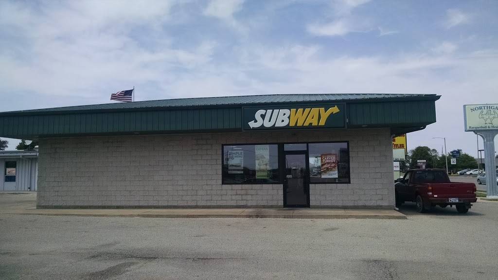 Subway | restaurant | 1628 N Henderson St, Galesburg, IL 61401, USA | 3093447827 OR +1 309-344-7827