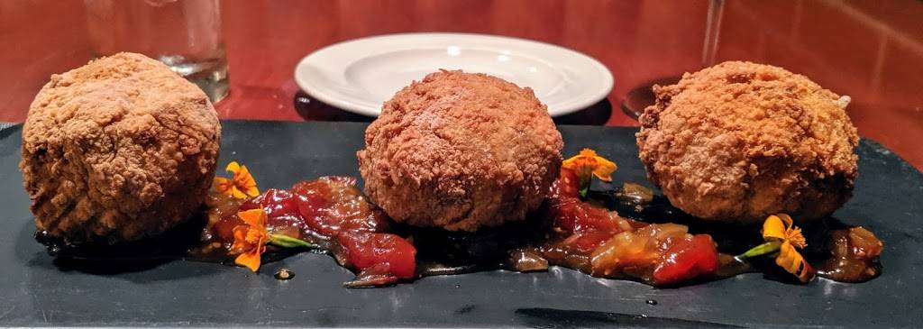 Lombardos Italian American Restaurant | restaurant | 216 Harrisburg Ave, Lancaster, PA 17603, USA | 7173943749 OR +1 717-394-3749