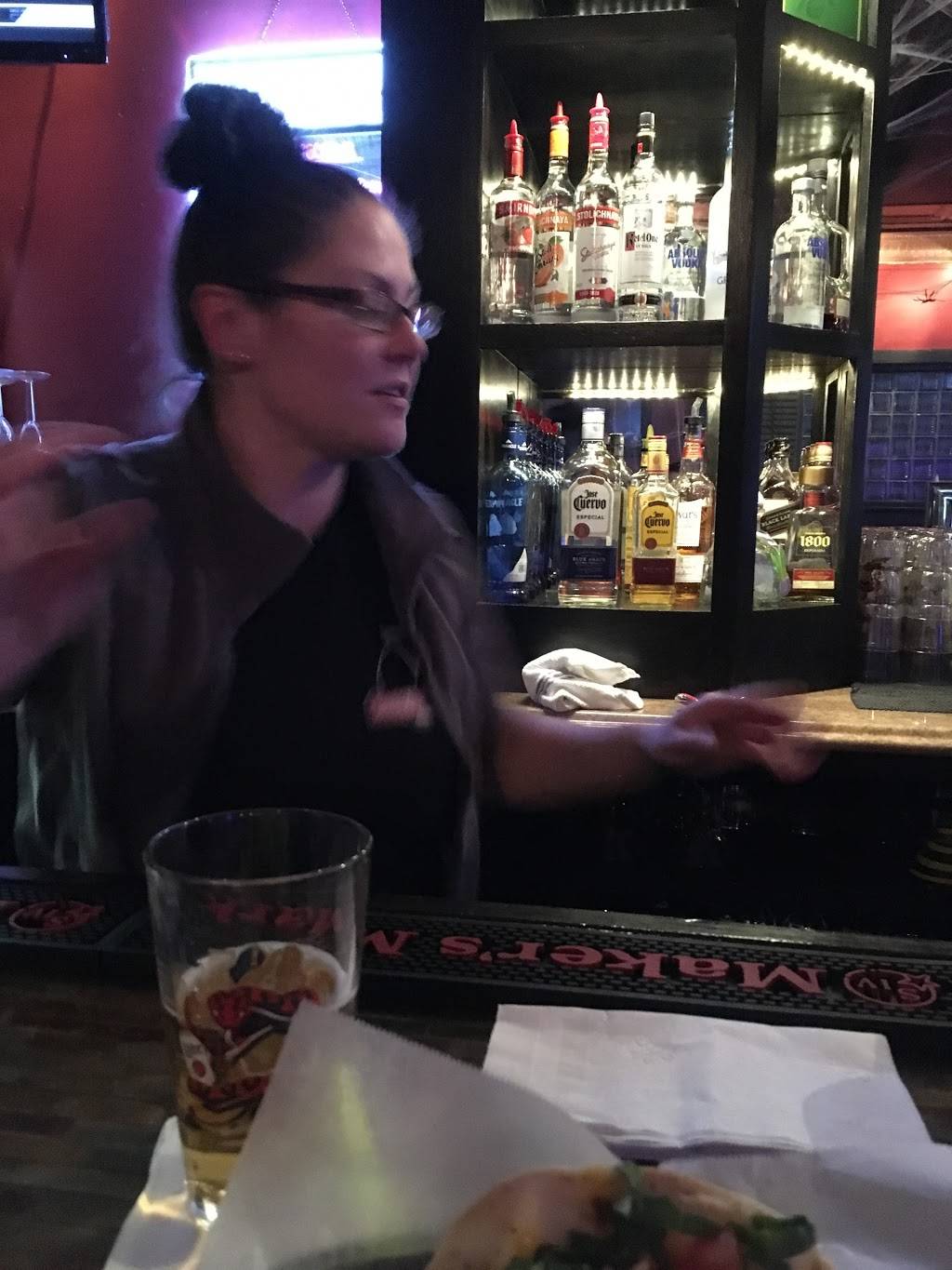 Sanderson Street Tavern | restaurant | 655 Sanderson St, Throop, PA 18512, USA | 5703823493 OR +1 570-382-3493