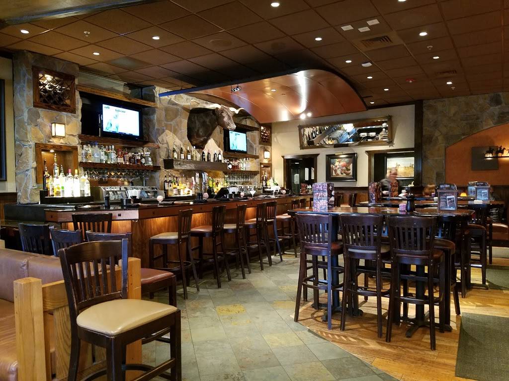 LongHorn Steakhouse | meal takeaway | 390 West St, Mansfield, MA 02048, USA | 5082618810 OR +1 508-261-8810