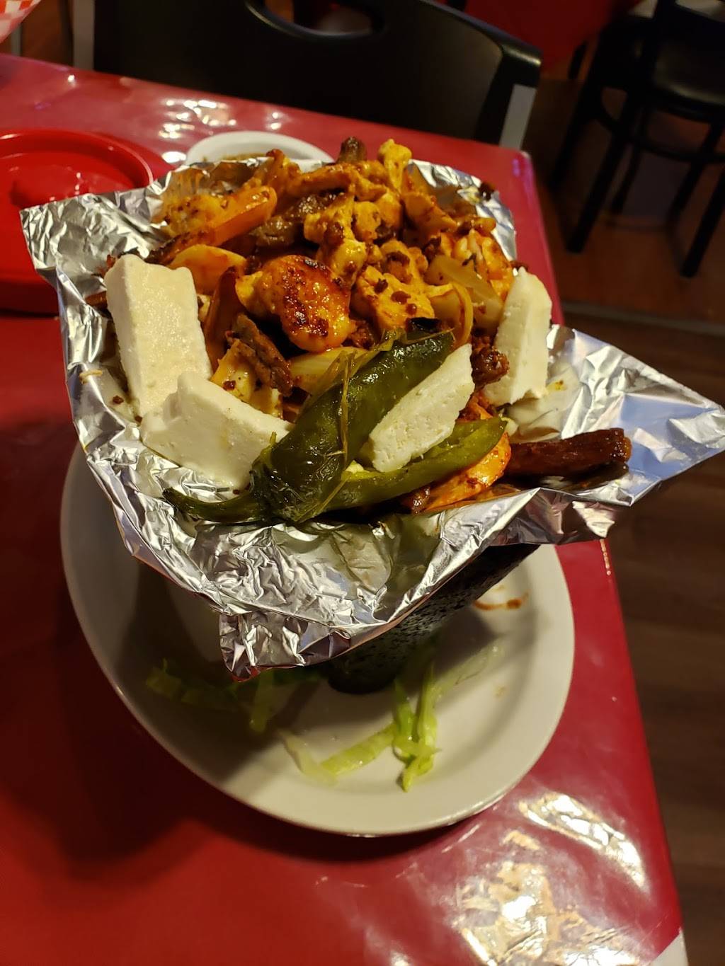 El Pique Peruvian & Mexican Restaurant | restaurant | 14445 Ambaum Blvd SW, Burien, WA 98166, USA | 2062438260 OR +1 206-243-8260