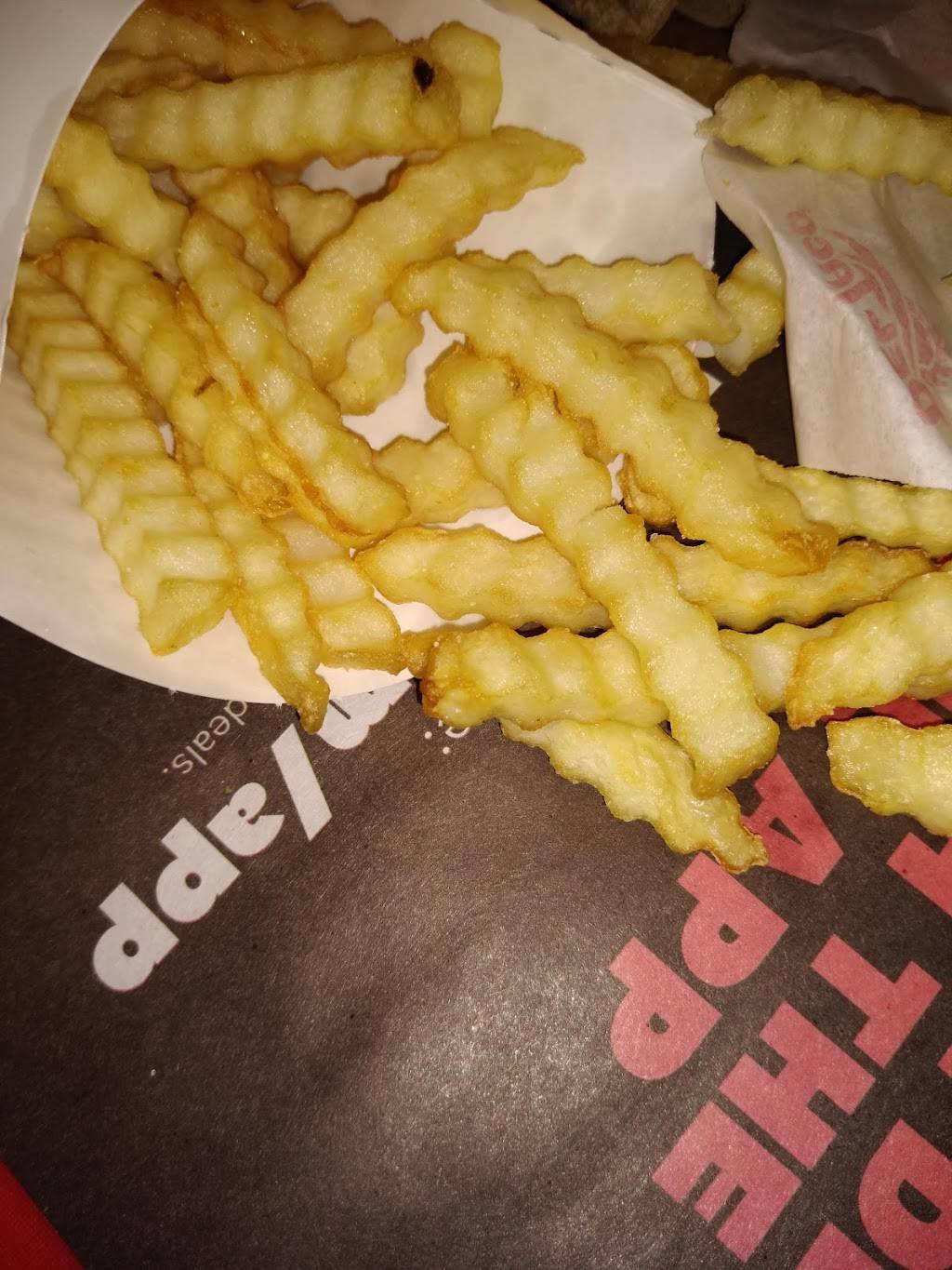 Del Taco | meal takeaway | 1601 Standiford Ave, Modesto, CA 95350, USA | 2095246393 OR +1 209-524-6393