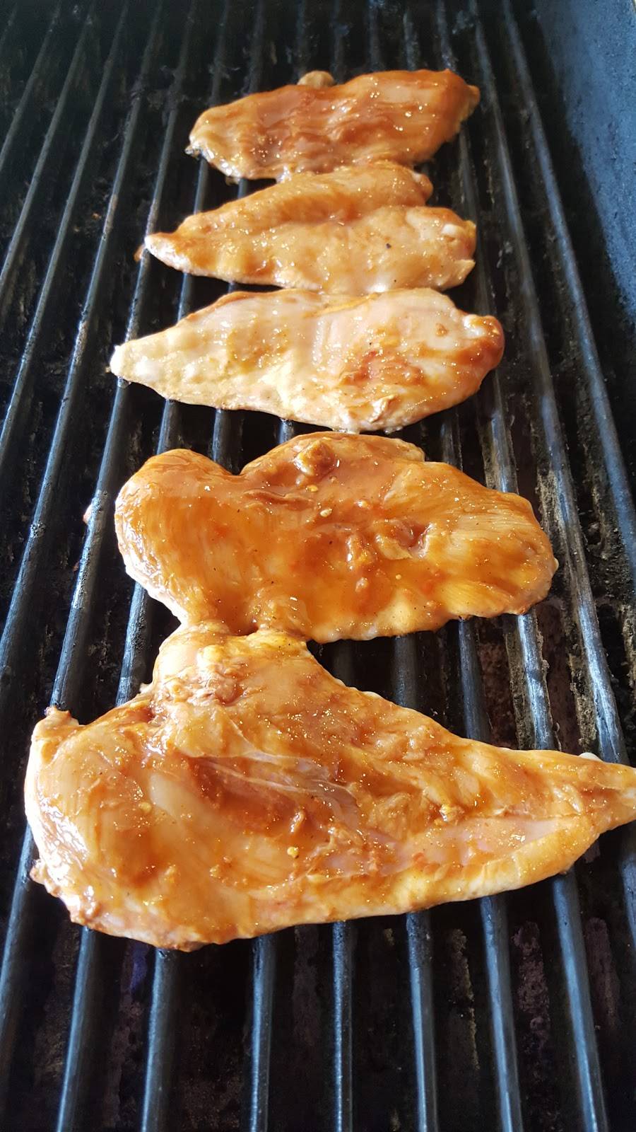 Chorizo Fresh Mex | restaurant | Clarkson Crossing Shopping Centre, 950 Southdown Rd, Mississauga, ON L5J 2Y4, Canada | 9058226988 OR +1 905-822-6988