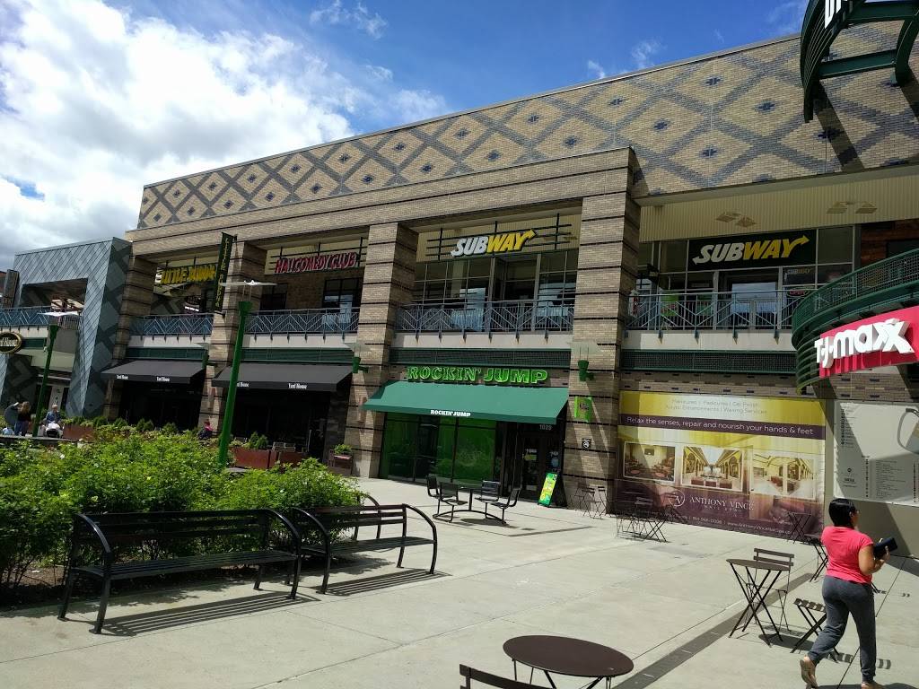 Subway Restaurants | restaurant | 1 Ridge Hill Boulevard, Yonkers, NY 10710, USA | 9144377099 OR +1 914-437-7099