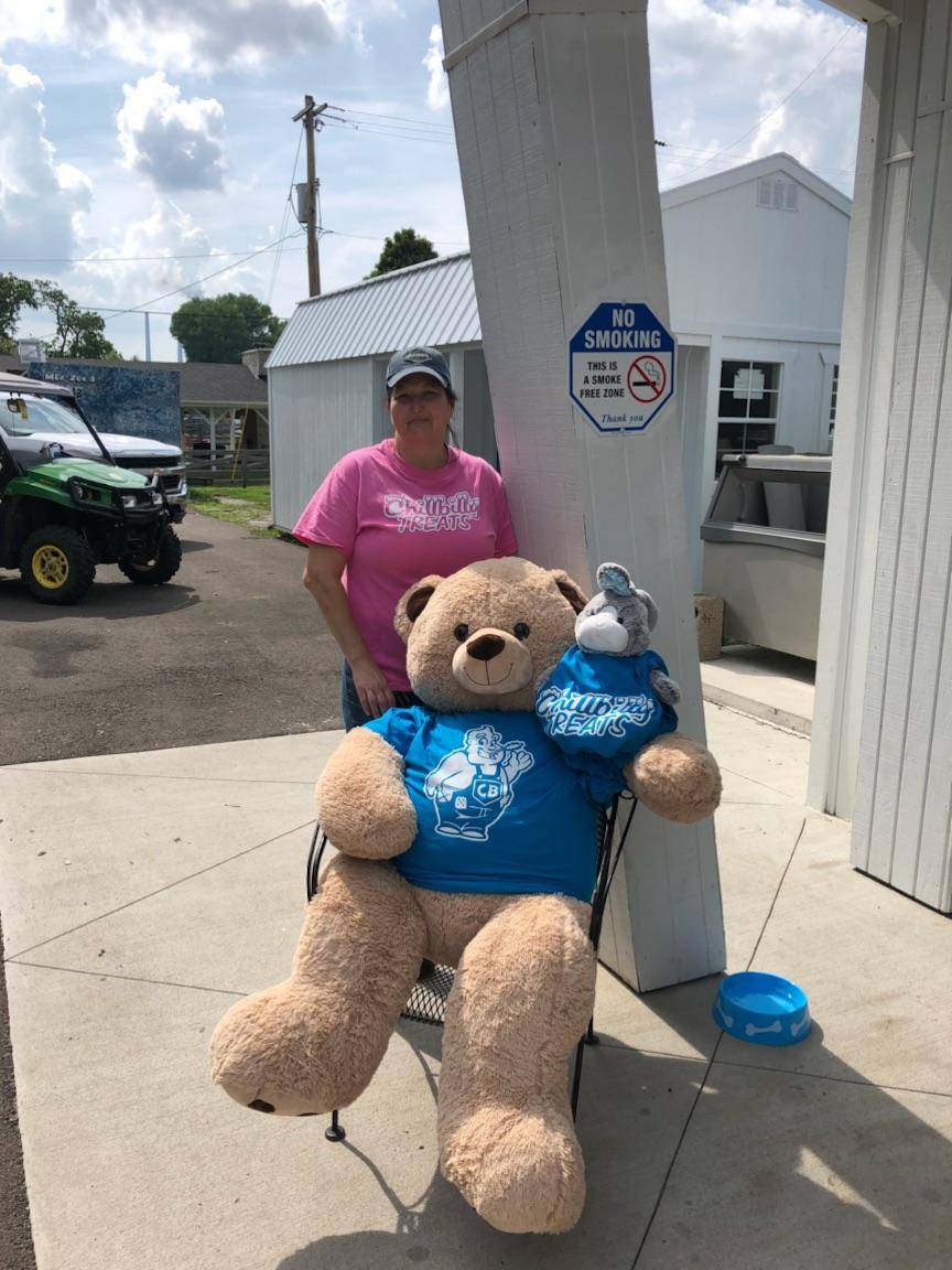 Chillbilly Treats | restaurant | 115 E Vaughn Dr, Madison, IN 47250, USA | 8122744541 OR +1 812-274-4541