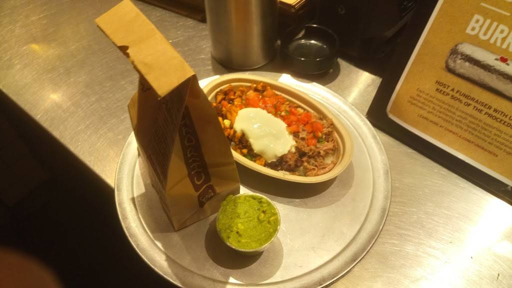 Chipotle Mexican Grill | restaurant | 2338 Wisconsin Ave NW, Washington, DC 20007, USA | 2027067508 OR +1 202-706-7508