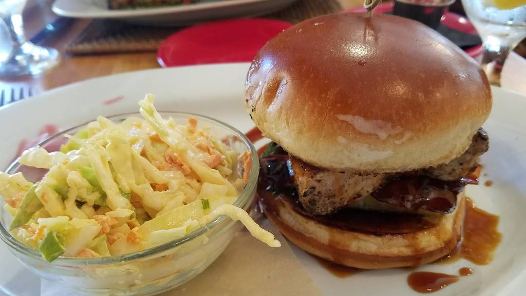 HogsHead Kitchen and Wine Bar | restaurant | 1555 Fording Island Rd, Hilton Head Island, SC 29926, USA | 8438374647 OR +1 843-837-4647