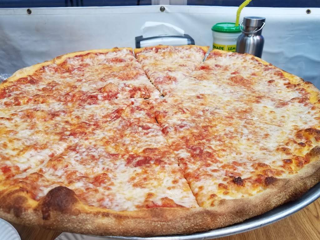 17th Street sals pizza | restaurant | 1710 Atlantic Ave, Virginia Beach, VA 23451, USA | 7579613935 OR +1 757-961-3935