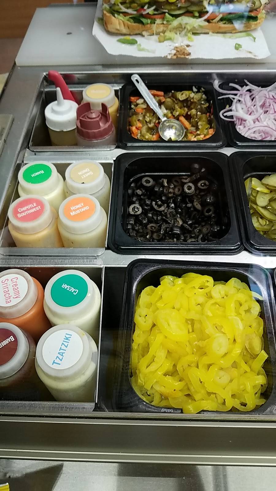 Subway Restaurants | restaurant | 2401 Sanders Rd, Northbrook, IL 60062, USA | 8473260301 OR +1 847-326-0301