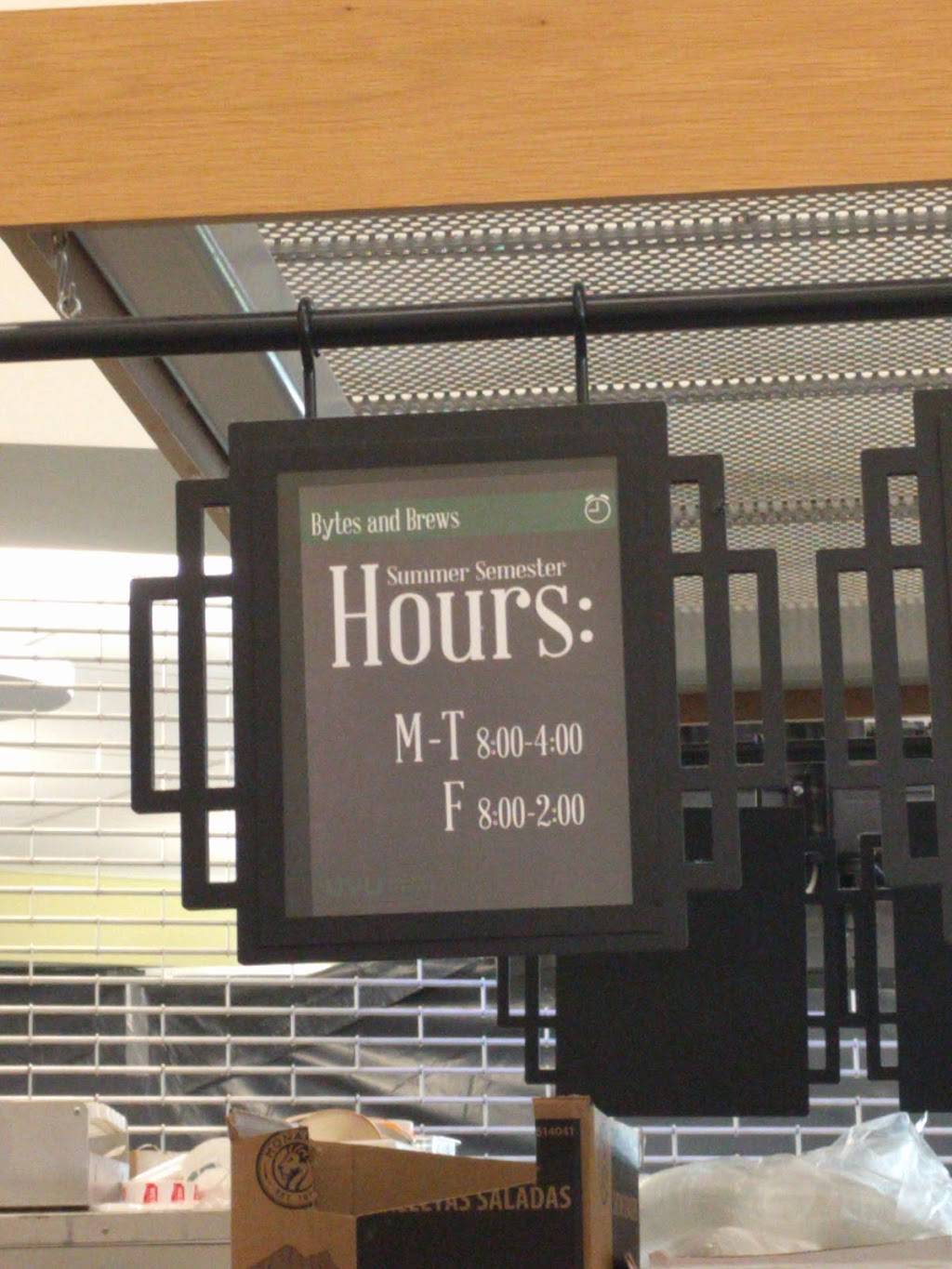 Mom Fultons Cafe | restaurant | 815 College Dr, Orem, UT 84058, USA | 8018638664 OR +1 801-863-8664