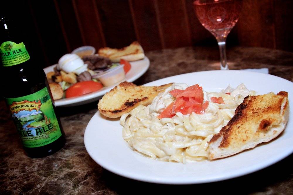 Gadis Restaurant & Bar | restaurant | 56193 Twentynine Palms Highway, Yucca Valley, CA 92284, USA | 7608201213 OR +1 760-820-1213