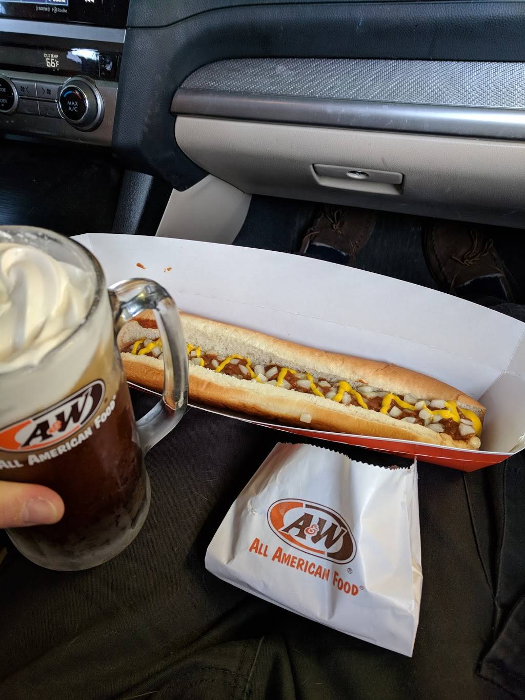 A&W | restaurant | 8220 Dexter-Chelsea Rd, Dexter, MI 48130, USA | 7344264427 OR +1 734-426-4427