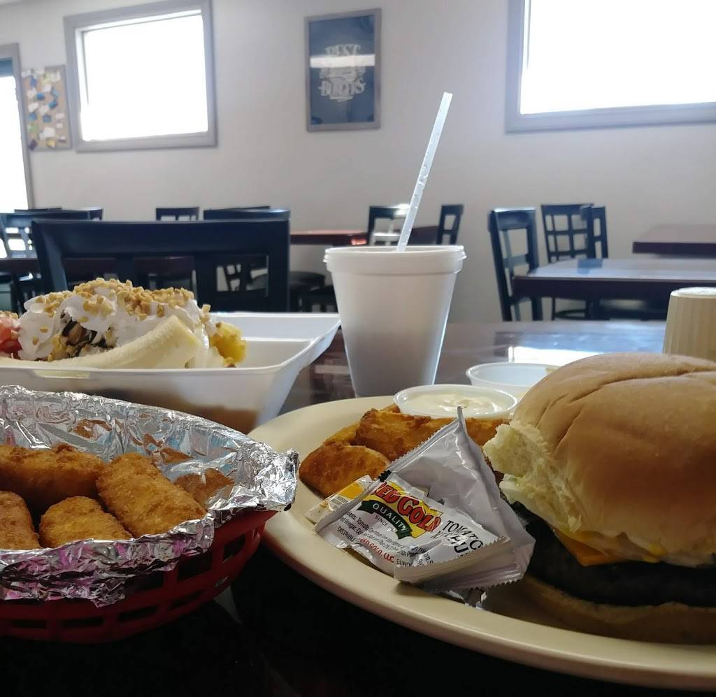 The Pizza Shop and Sisters Ice Cream | restaurant | 207 S Locust St, Morristown, IN 46161, USA | 7657636473 OR +1 765-763-6473