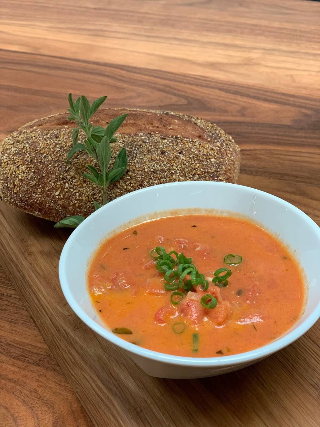 Marin Comfort Kitchen | restaurant | 101 McInnis Pkwy, San Rafael, CA 94903, USA | 4157580051 OR +1 415-758-0051