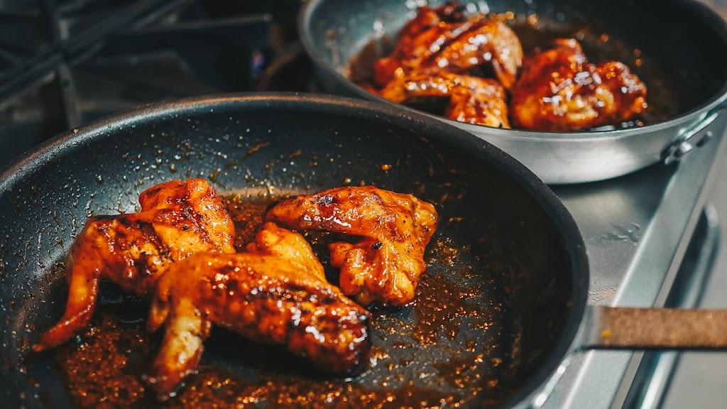 Uber Wings | restaurant | 5891 NW 36th St, Miami, FL 33166, USA | 7863594430 OR +1 786-359-4430