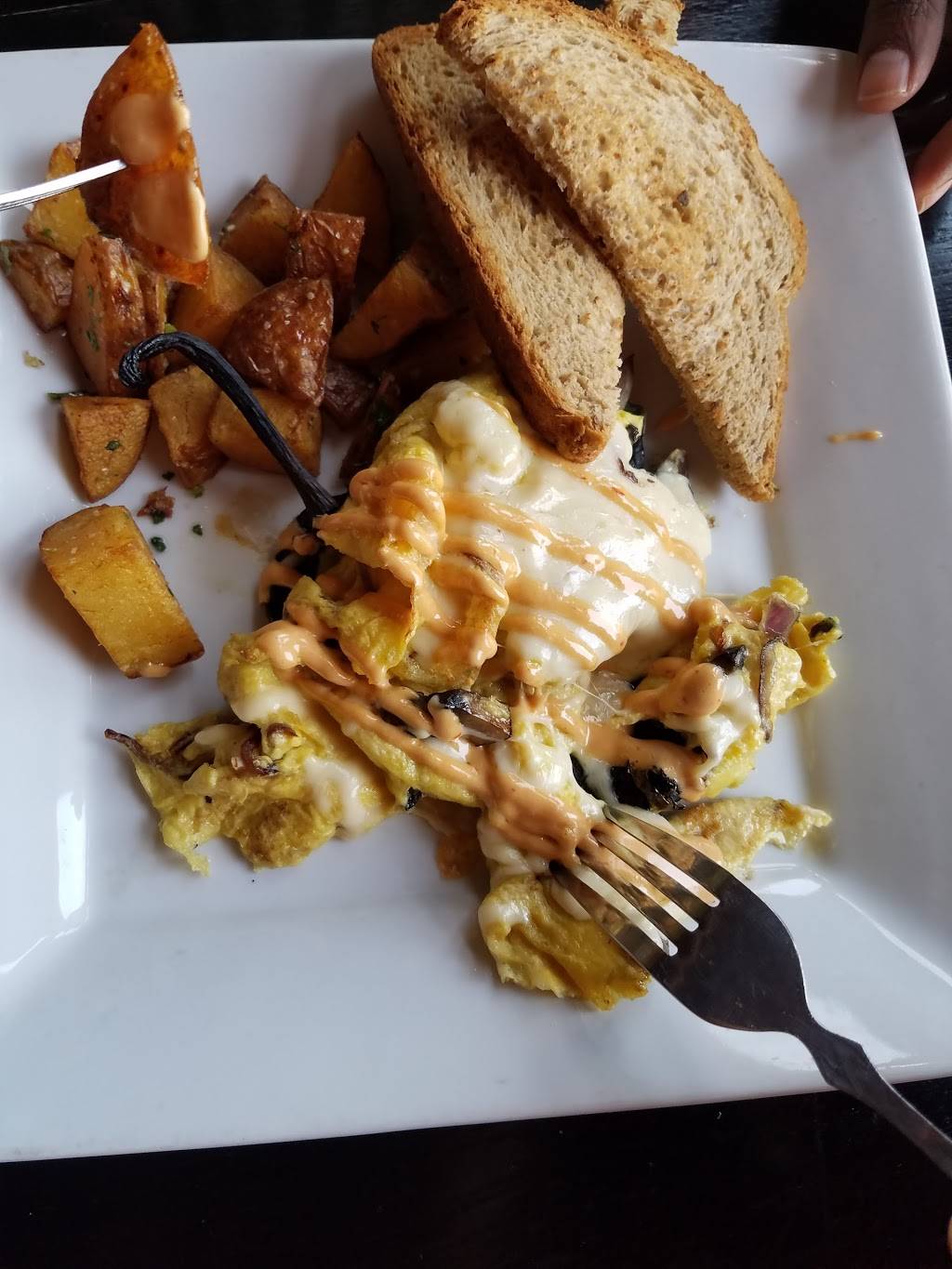 CRĪO | restaurant | 2506 N Clybourn Ave, Chicago, IL 60614, USA | 7735252100 OR +1 773-525-2100