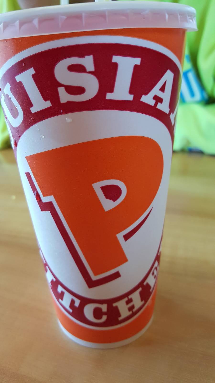 Popeyes Louisiana Kitchen | restaurant | 5108 Clarence Dr, Naperville, IL 60564, USA | 6309229897 OR +1 630-922-9897