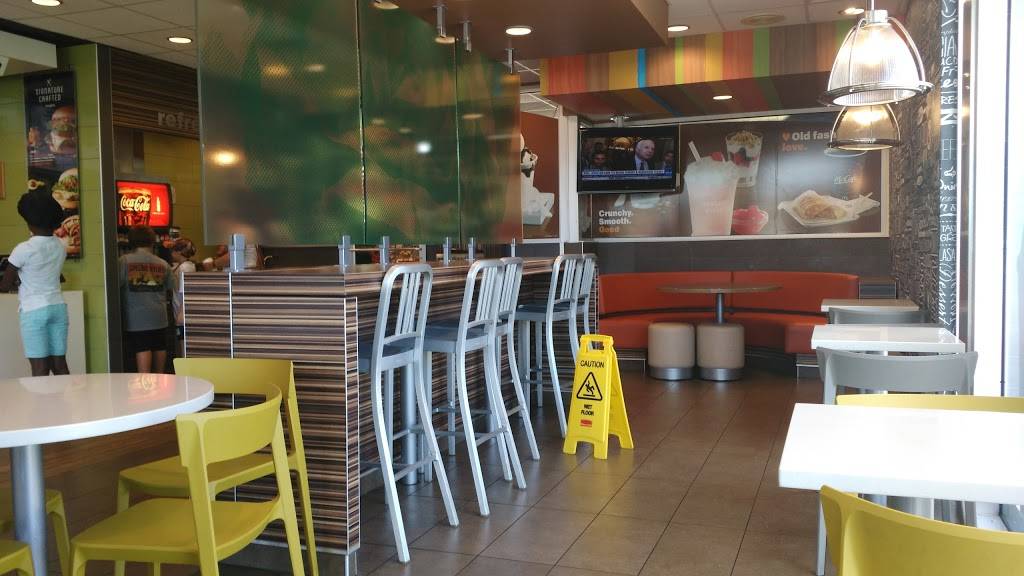 McDonalds | cafe | 1375 Highway 61 N, Tunica, MS 38676, USA | 6623570582 OR +1 662-357-0582